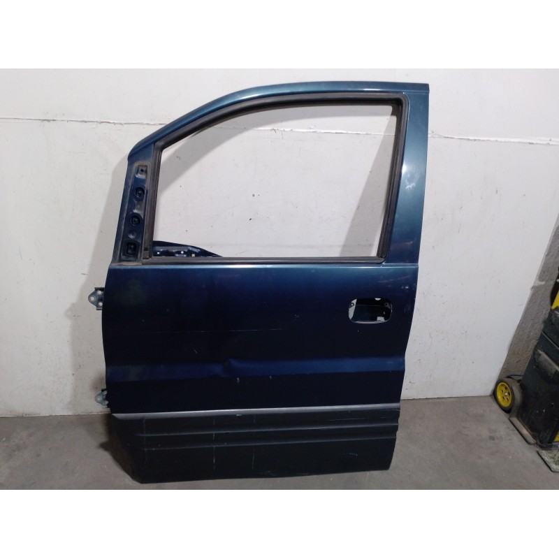 Recambio de puerta delantera izquierda para hyundai h 1 2.5 diesel referencia OEM IAM 760034A300  