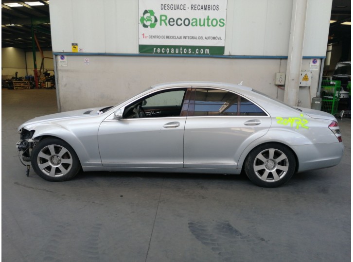 mercedes-benz clase s (w221) berlina del año 2006