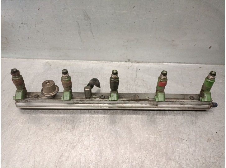 Recambio de rampa inyectora para volvo v70 ii (285) 2.4 referencia OEM IAM 9202710 
