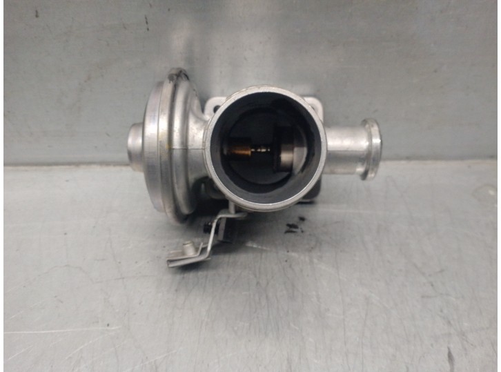 Replacement EGR valve for BMW 3 Series Compact (E46) 2.0 16V diesel cat OEM IAM reference 72826400 778545204 PIERBURG