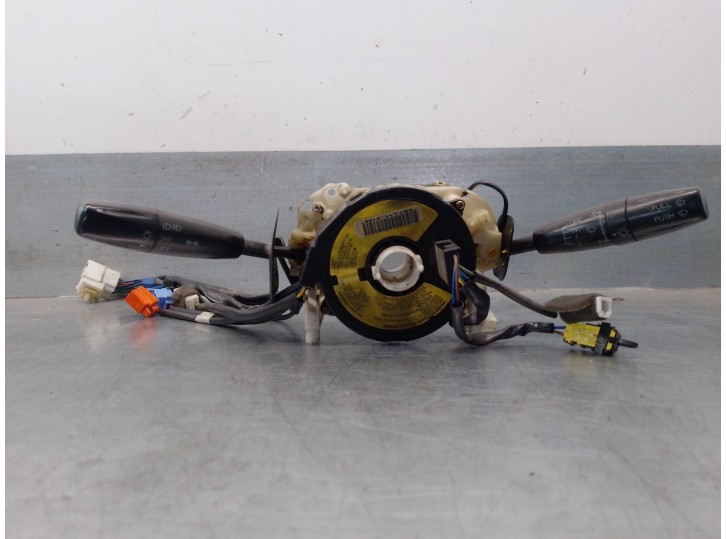 Recambio de mando luces para kia carnival i (up) 2.9 tdi referencia OEM IAM K56B66120A 47531G1001