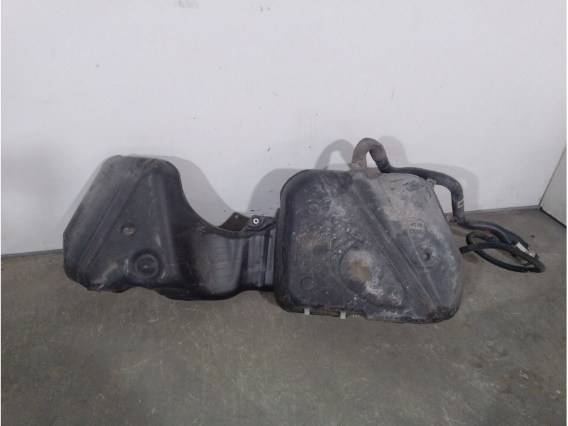 Recambio de deposito combustible para bmw 3 descapotable (e93) 320 i referencia OEM IAM 6765701 16117283798 