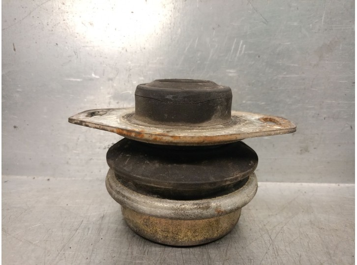 Replacement engine mount for Peugeot 806 2.1 turbodiesel cat OEM IAM reference 182716 182716 