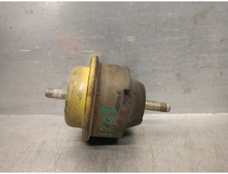 Replacement right engine mount for Citroën AX (ZA-_) 14 (ZA) OEM IAM reference 184472 184472 