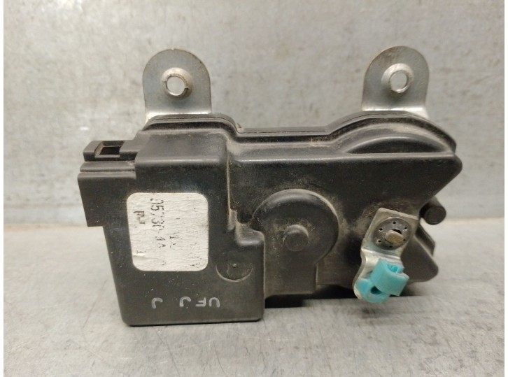 Recambio de motor cierre centralizado delantero izquierdo para hyundai h 1 2.5 diesel referencia OEM IAM 957304A010 957304A010 H