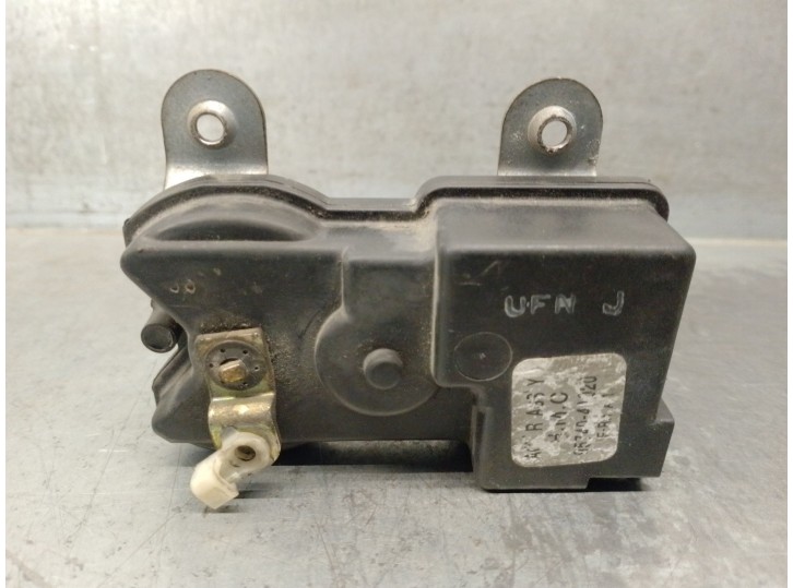 Recambio de motor cierre centralizado delantero derecho para hyundai h 1 2.5 diesel referencia OEM IAM 957404A020 957404A020 HMC