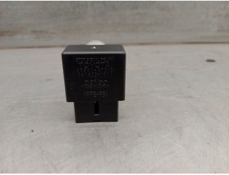 Recambio de rele para toyota prius (nhw30) 1.8 16v cat referencia OEM IAM 895A147010  0618001011 DENSO