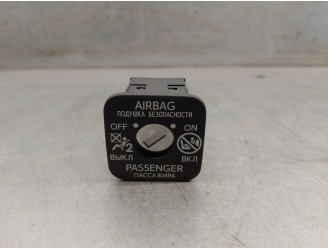 Recambio de interruptor para toyota prius (nhw30) 1.8 16v cat referencia OEM IAM 2091047 6906552030 