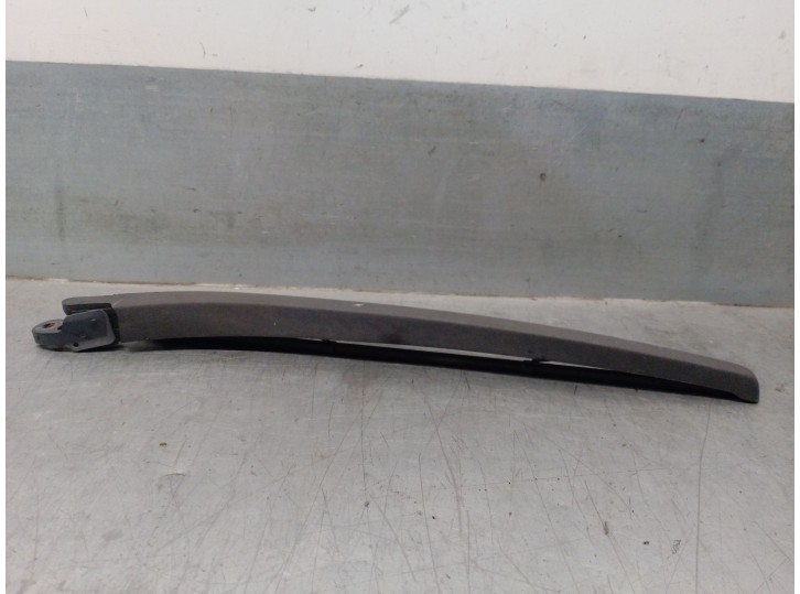 Recambio de brazo limpia trasero para bmw serie 5 touring (e61) 2.5 cat referencia OEM IAM 61627066173 4280793