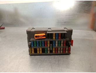 Replacement relay / fuse box for Citroën Xsara Coupé (N0) 1.9 TD OEM IAM reference 9568591280 