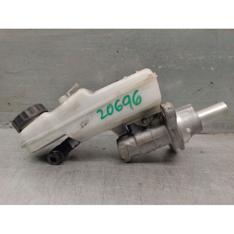 Recambio de bomba freno para toyota auris 1.4 turbodiesel cat referencia OEM IAM 0204Y24235 4720109500 0204255239 BOSCH