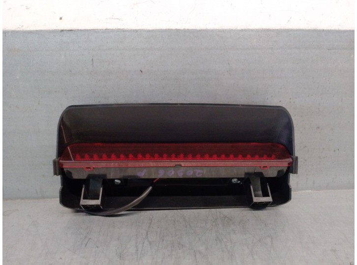 Replacement center brake light for Tata Indica Vista 1.3 CRDi OEM IAM reference 169A1000 