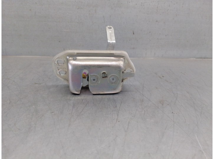 Replacement trunk / tailgate lock for Tata Indica Vista 1.3 CRDi OEM IAM reference 169A1000 