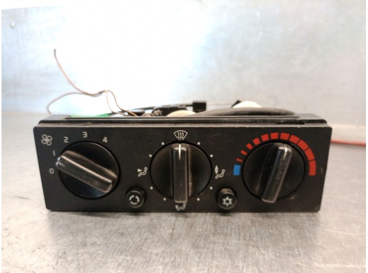 Replacement heating / air conditioning control for Volvo 440 (445) 2.0 OEM IAM reference 3345199 3345199 
