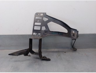 Recambio de soporte faro derecho para bmw serie 5 touring (e61) 2.5 cat referencia OEM IAM 51647033732  