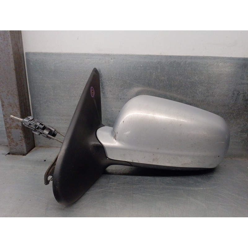 Recambio de retrovisor izquierdo para seat toledo (1m2) 1.6 referencia OEM IAM 057205 MANUAL 4 PUERTAS