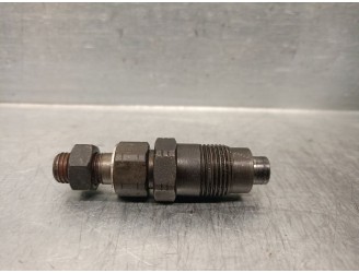 Replacement injector for Hyundai H 1 2.5 diesel OEM IAM reference 002FS1 002FS1 LUCAS