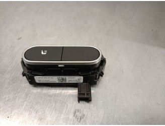 Recambio de mando asiento izquierdo para mercedes-benz clase a (w177) a 180 (177.084) referencia OEM IAM A1779056700 A1779056700