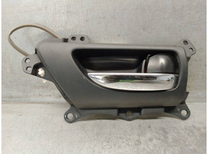 Replacement front right interior door handle for Lexus IS 2.5 16V CAT (Hybrid) OEM IAM reference 6927753010 6927053010C0 2 P