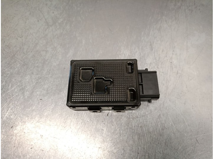 Recambio de modulo electronico para lexus is 2.5 16v cat (híbrido) referencia OEM IAM 8957134070 