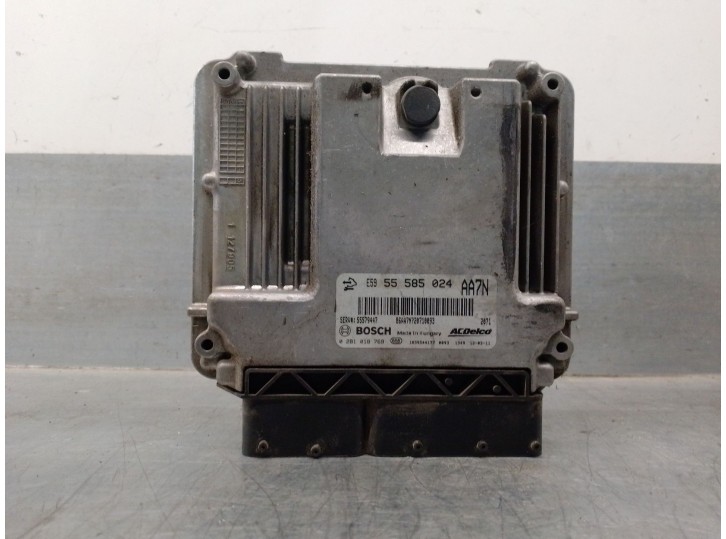 Recambio de centralita motor uce para opel insignia a (g09) 2.0 cdti (68) referencia OEM IAM 55585024 0281018769 BOSCH