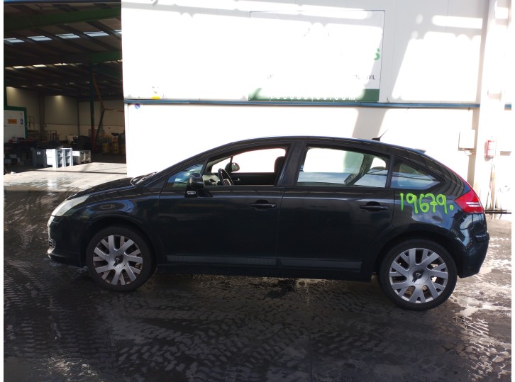 citroën c4 berlina del año 2006