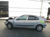 renault megane i fase 2 berlina (ba0) del año 2001