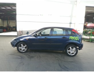 ford focus berlina (cak) del año 2004