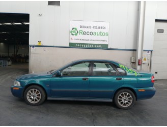volvo s40 berlina del año 2000
