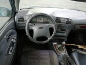 volvo s40 berlina del año 2000