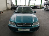 volvo s40 berlina del año 2000