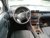 mercedes-benz clase c (w203) berlina del año 2003