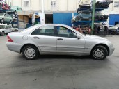 mercedes-benz clase c (w203) berlina del año 2003