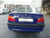 toyota avensis berlina (t 22) del año 1998