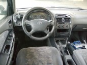 toyota avensis berlina (t 22) del año 1998