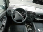 volvo v40 familiar del año 2003