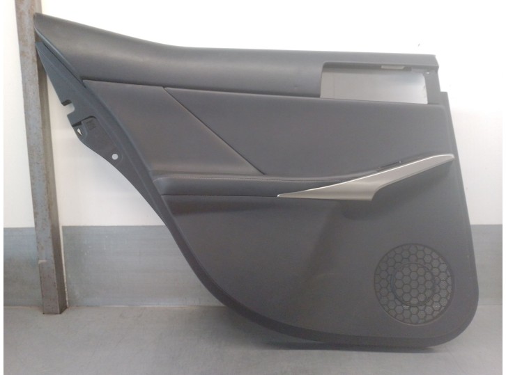 Recambio de guarnecido puerta trasera izquierda para lexus is 2.5 16v cat (híbrido) referencia OEM IAM 676405332120 676405332120