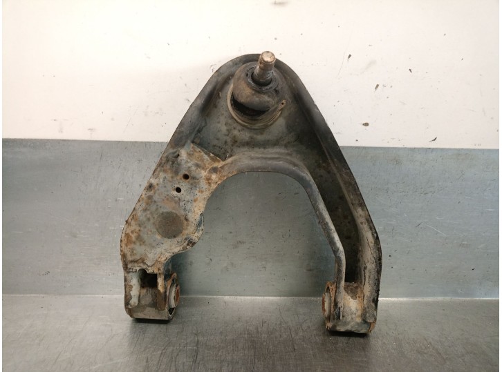 Recambio de brazo suspension superior delantero izquierdo para nissan pick up (d22) 2.5 dci 4wd referencia OEM IAM 545252S686 54