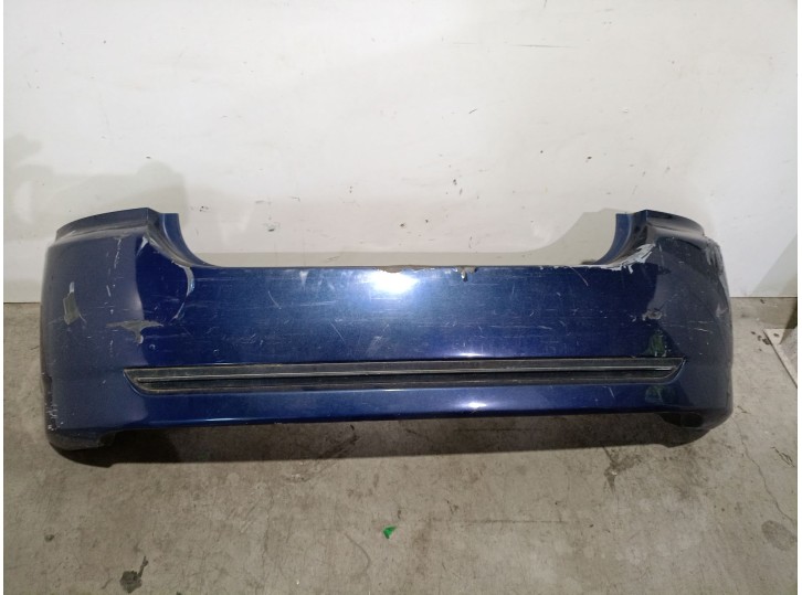 Recambio de paragolpes trasero para toyota corolla (_e12_) 1.4 d (nde120_) referencia OEM IAM 5215902924  