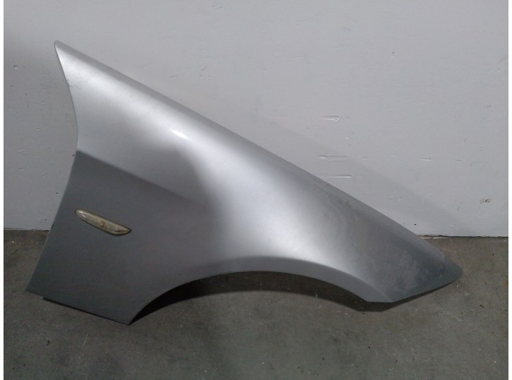 Recambio de aleta delantera derecha para bmw 3 (e90) 320 d referencia OEM IAM 41355A55AF4 