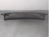 Replacement central bumper grille for Lexus IS 2.5 16V CAT (hybrid) OEM IAM reference 5311353060 5311353060 