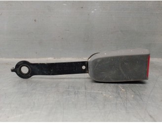 Recambio de enganche cinturon para mitsubishi montero classic (v2_w, v6_w, v7_w) 2.5 td (v24w) referencia OEM IAM 4833081 483308