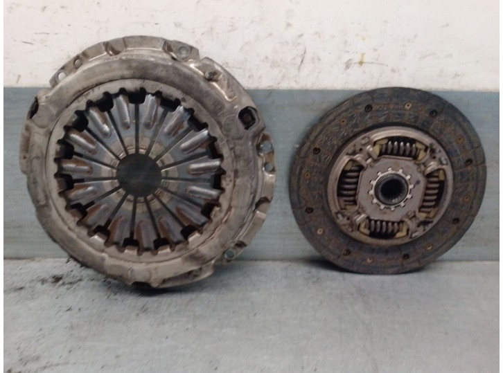 Recambio de kit embrague para toyota auris 1.4 turbodiesel cat referencia OEM IAM 3121012291 3121012291 