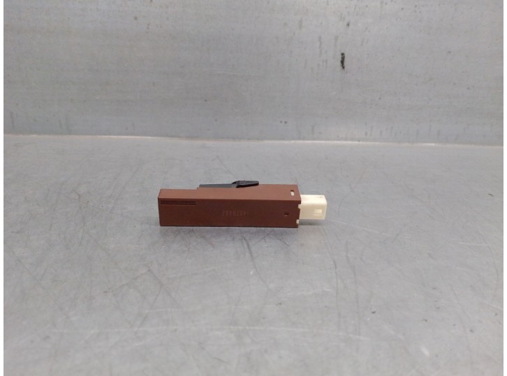 Recambio de antena para lexus is 2.5 16v cat (híbrido) referencia OEM IAM 899A060010 899A060010 