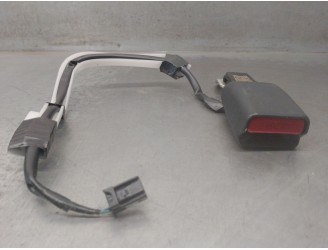 Recambio de enganche cinturon para lexus is 2.5 16v cat (híbrido) referencia OEM IAM 7339053020C0 7339053020C0 TRASERO IZQUIERDO