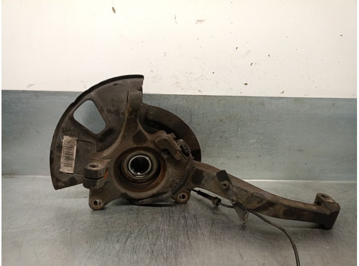 Recambio de mangueta delantera izquierda para ssangyong rodius 2.7 turbodiesel cat referencia OEM IAM 4121021100 4121021100 