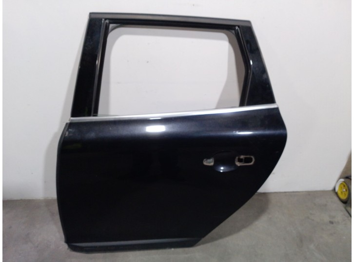 Replacement rear left door for Volvo XC60 I SUV (156) D5 AWD OEM IAM reference 31402417 