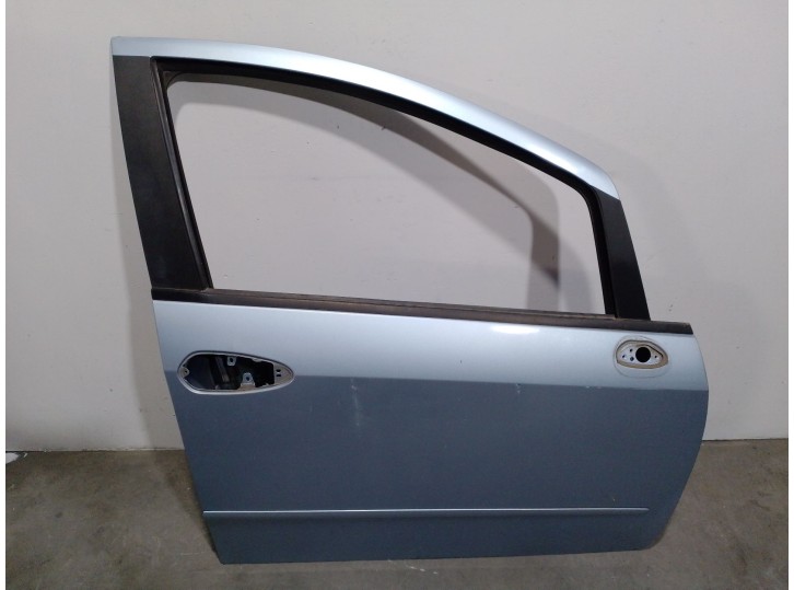 Recambio de puerta delantera derecha para fiat linea (323_, 110_) 1.3 d multijet (323axb11, 323axb1a) referencia OEM IAM 5196986