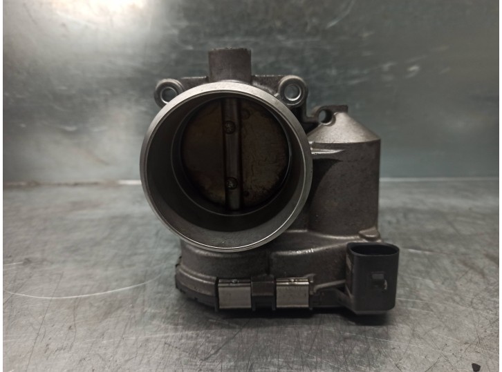 Replacement throttle body for Audi A4 Saloon (8E) 1.8 20V Turbo OEM IAM reference 06B133062B 0280750009 BOSCH
