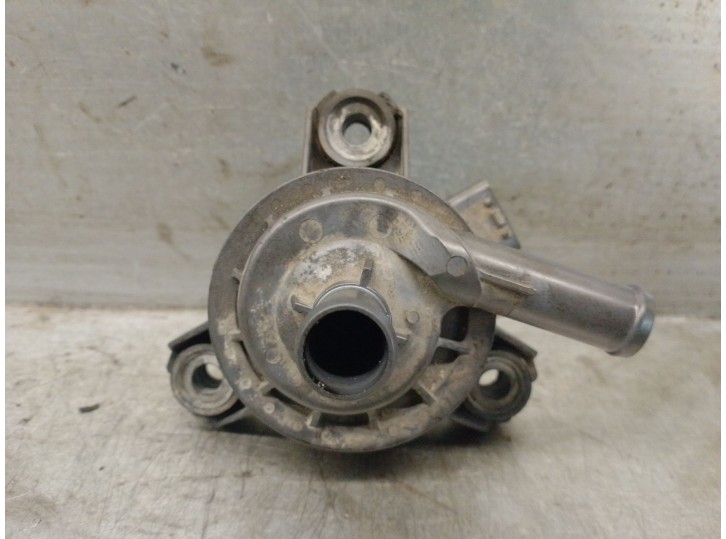 Replacement water pump for Lexus IS 2.5 16V CAT (hybrid) OEM IAM reference G904033030 G904033030 